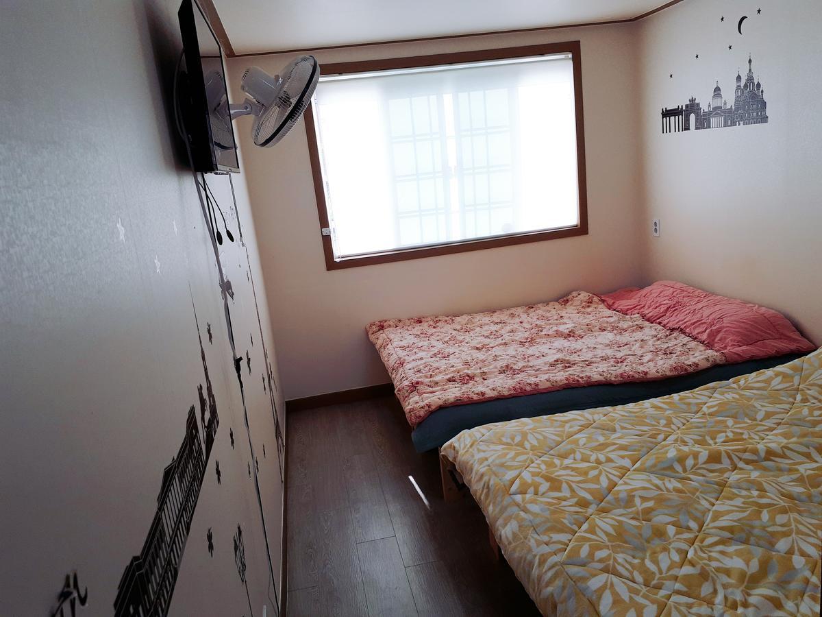 Ocean Capsule Guesthouse Kangnung Exteriér fotografie